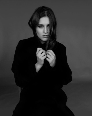 Photo: Loé Photography